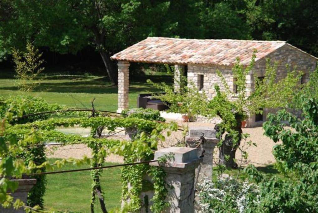 Gite De Charme 80 M², Piscine, Proche D'Uzes. Vezenobres Luaran gambar