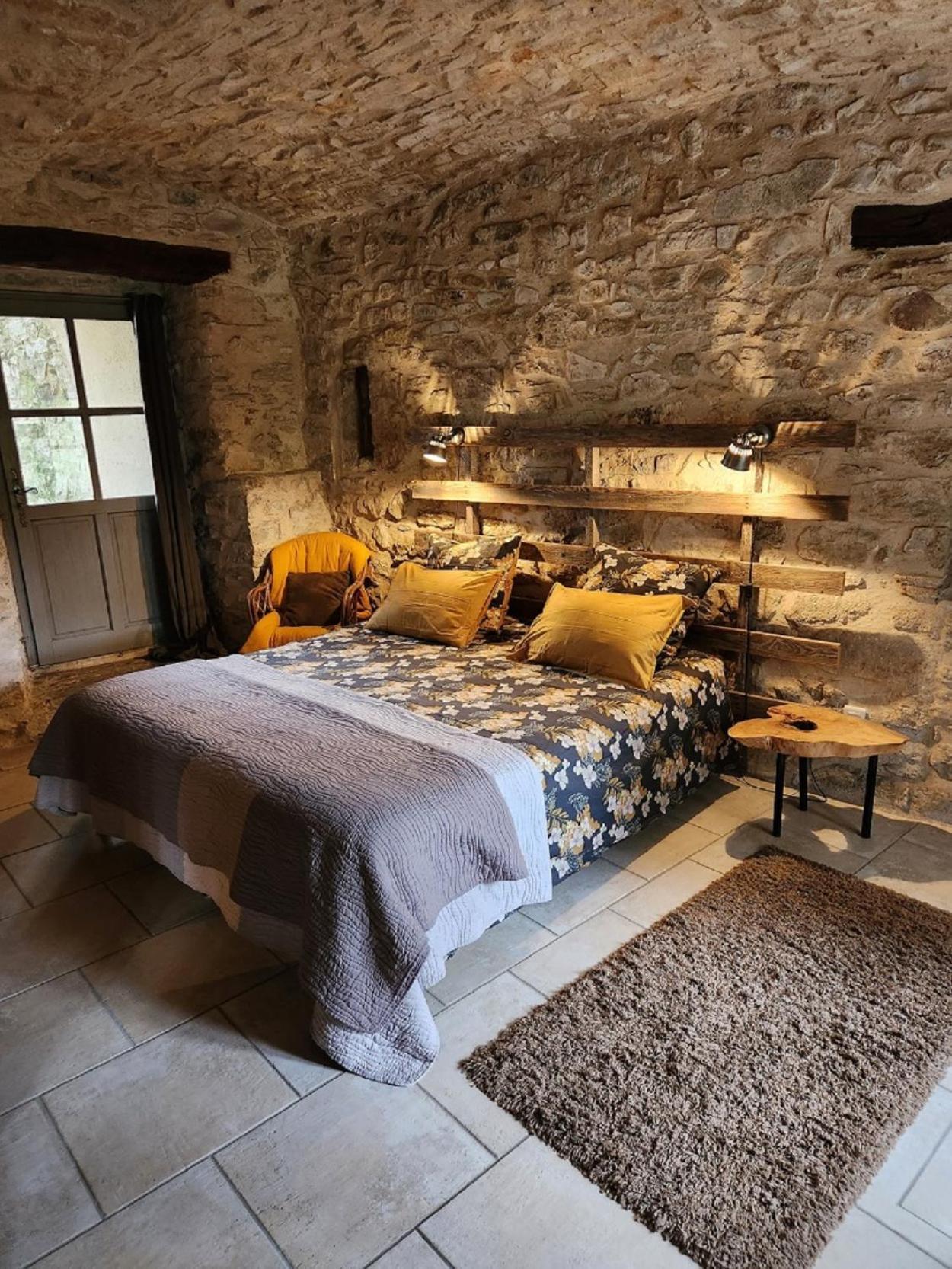 Gite De Charme 80 M², Piscine, Proche D'Uzes. Vezenobres Luaran gambar